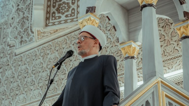 علماء العراق يناشدون الأزهر لفتح معبر رفح وإنقاذ سكان غزة المحاصرين