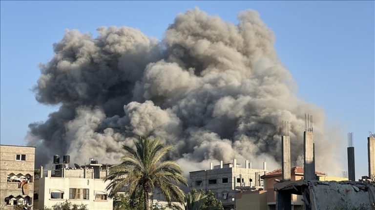 استشهاد 23 فلسطينيًا في غزة بينهم 9 من منتظري المساعدات جراء هجمات إسرائيلية متفرقة