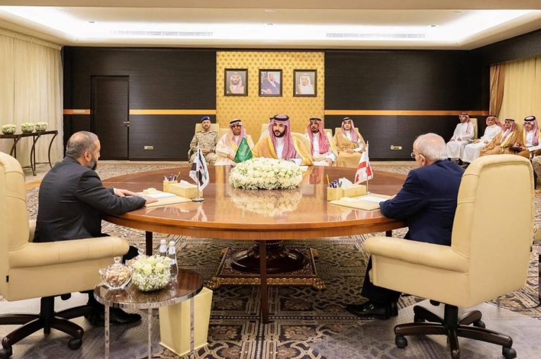 كيف لعبت السعودية دورا في خلق مسارات جديدة في العلاقات بين لبنان وسوريا؟