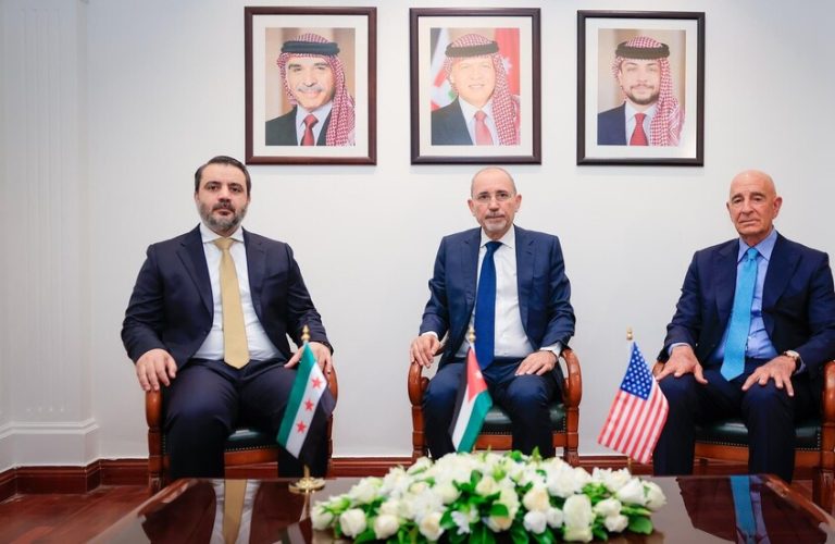 اجتماع ثلاثي في عمان لبحث مستقبل السويداء وتعزيز الاستقرار في سوريا
