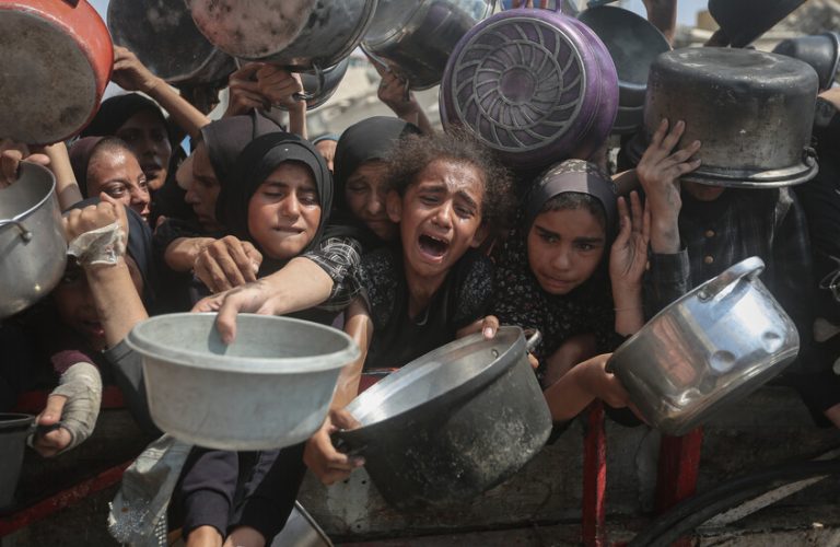 إسرائيل تجري محادثات لنقل فلسطينيين من غزة إلى دولة إفريقية