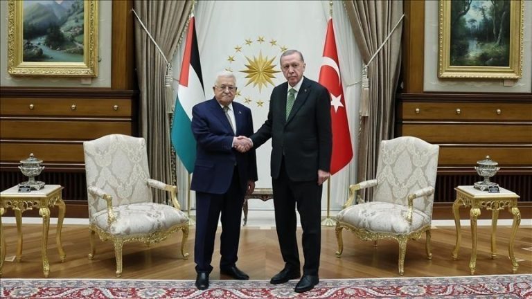 أردوغان لعباس: السيطرة الإسرائيلية الكاملة على غزة مرفوضة وتركيا تواصل مساعي وقف إطلاق النار