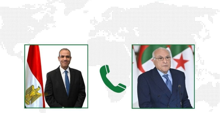 مكالمة بين عطاف وعبد العاطي: تعازٍ في فاجعة وادي الحراش وتنسيق حول فلسطين وليبيا