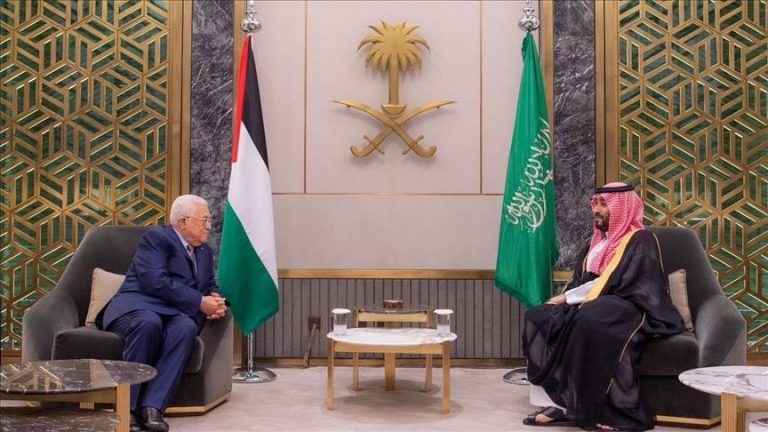 عباس يهاتف بن سلمان وسط موجة اعترافات بدولة فلسطين قبيل قمة نيويورك