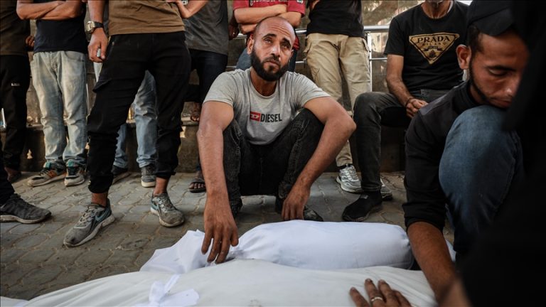 24 شهيدًا بينهم 5 أطفال في هجمات إسرائيلية جديدة على غزة