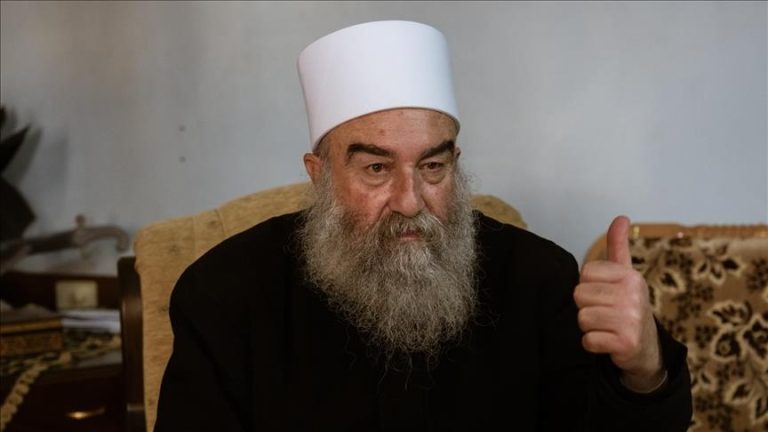 الهجري يطالب بإقليم منفصل في السويداء وسط رفض داخلي وتحذيرات من التدخل الإسرائيلي