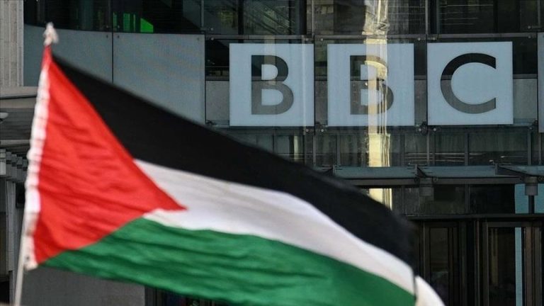 بعد رفض “بي بي سي” بثه.. منتج فيلم “غزة: أطباء تحت الهجوم” يتعهد بمواصلة توثيق جرائم الاحتلال