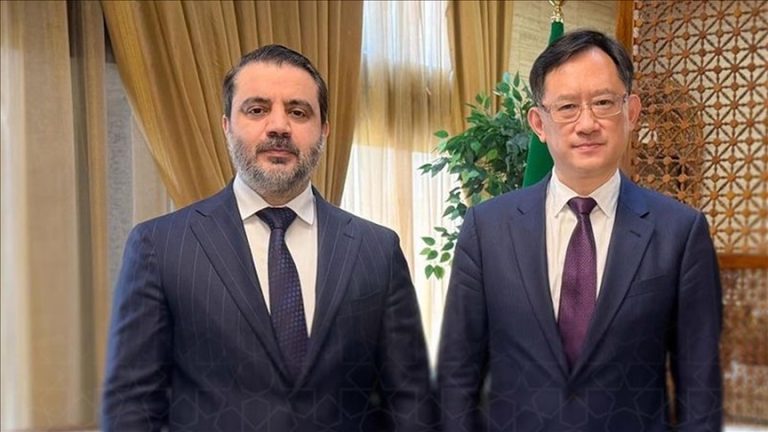 سوريا والصين تبحثان تعزيز العلاقات الثنائية في دمشق