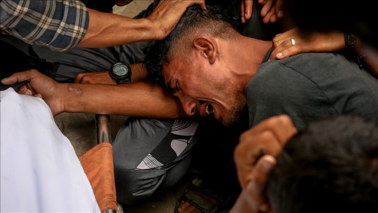 خبير الطب الشرعي البريطاني ديريك باوندر: مأساة غزة تتجاوز الأرقام وتكشف غياب العدالة