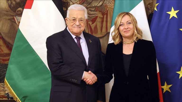 عباس يبحث مع رئيسة وزراء إيطاليا تطورات غزة وأولوية وقف إطلاق النار وحرب التجويع