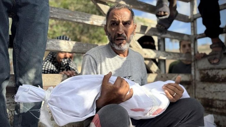 اليونيسف: مقتل 28 طفلًا يوميًا في غزة جراء القصف والتجويع الإسرائيلي