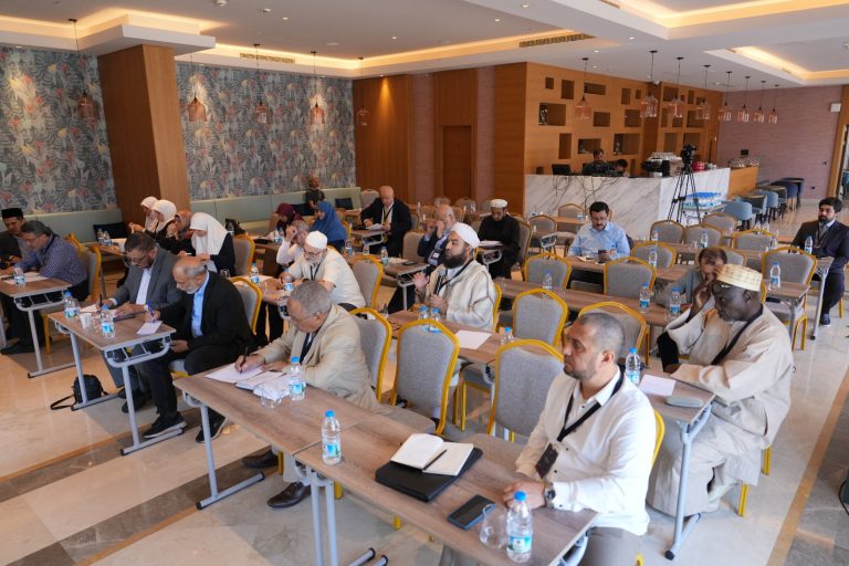علماء الأمة من مؤتمر نصرة غزة بإسطنبول: الإعلام جبهة وعي مركزية لنصرة فلسطين وغزة