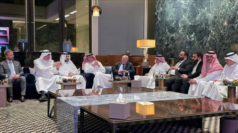 وزيرا الاقتصاد السوري والتجارة السعودي يبحثان تعزيز التعاون والاستثمارات المشتركة