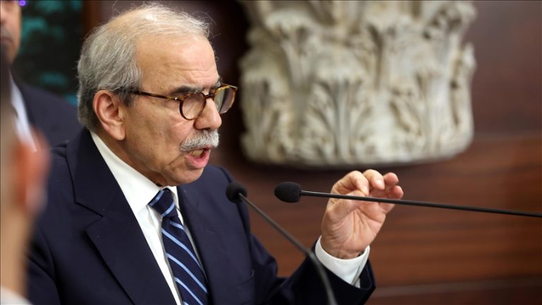 بيروت تدين تصريحات وزير الخارجية الإيراني وتصفها بـ”التدخل المرفوض” في الشؤون الداخلية