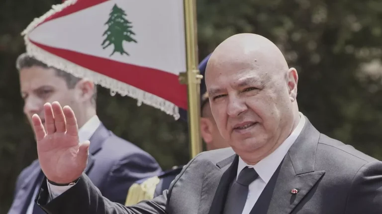 جوزاف عون يطالب الأمم المتحدة بوقف الاعتداءات الإسرائيلية على لبنان وتطبيق القرار 1701
