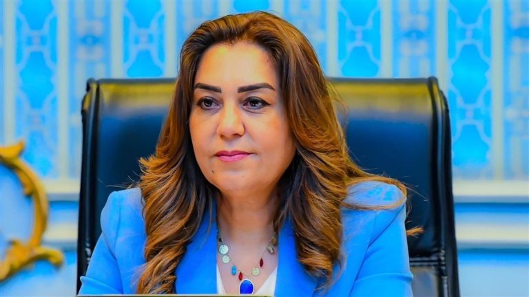بدء تطبيق المواعيد الشتوية لفتح وغلق المحال التجارية والمطاعم اعتبارًا من الجمعة