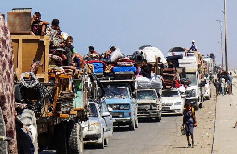 إسرائيل تفرض النزوح على 270 ألف فلسطيني من غزة