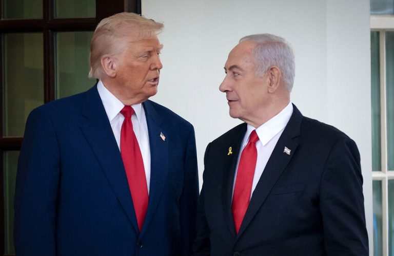 إعلام عبري: نتنياهو في حالة هستيريا قبل لقاء ترامب
