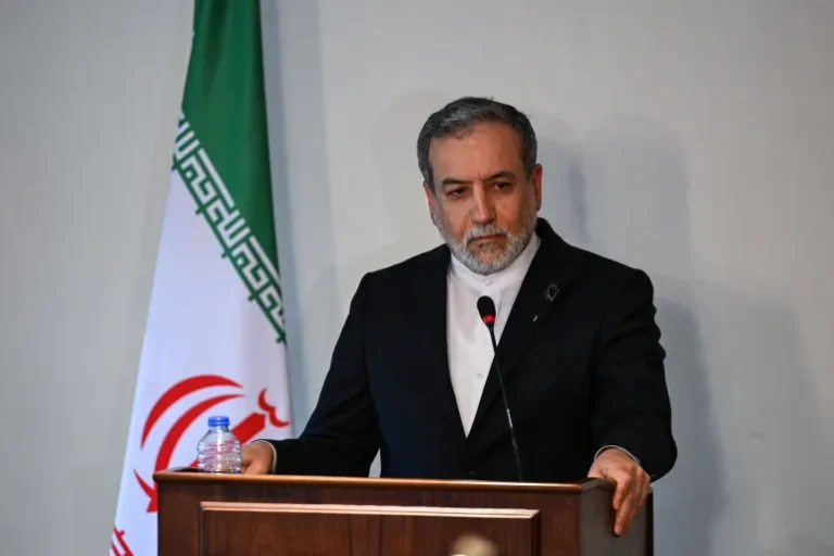 طهران تدين تفعيل أوروبا “آلية الزناد” وتصف الخطوة بغير القانونية