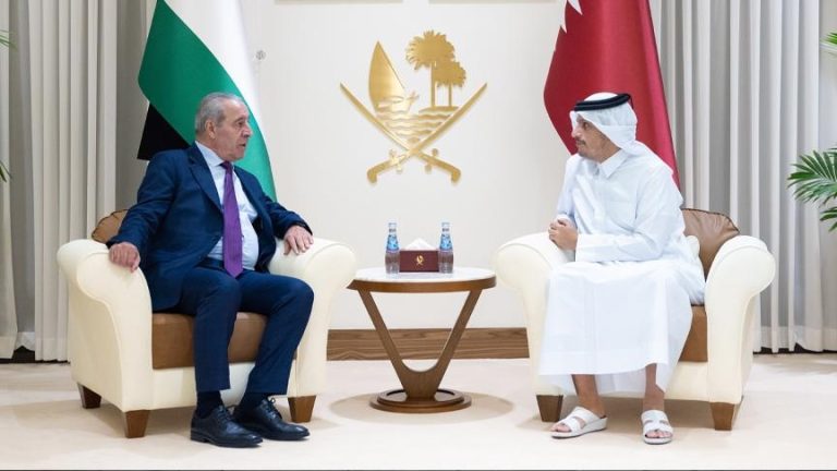 الشيخ وبن عبدالرحمن يبحثان في الدوحة جهود وقف العدوان وحشد الاعتراف بالدولة الفلسطينية