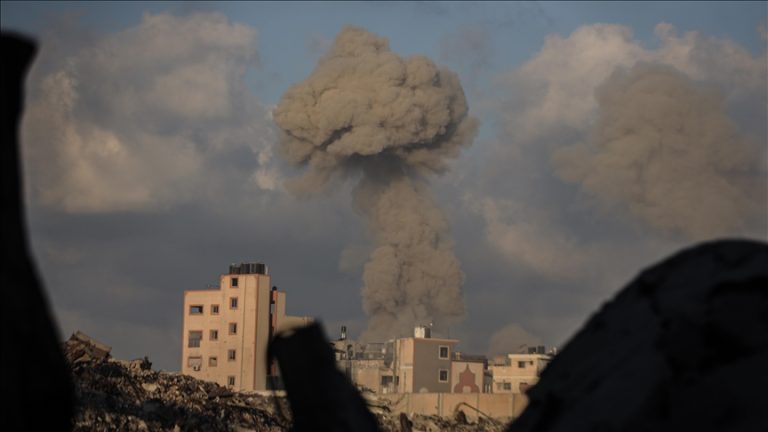 الجيش الإسرائيلي يقتل 52 فلسطينيا في غزة بينهم 37 بمدينة غزة