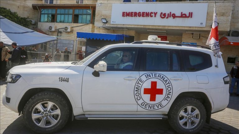 الجيش الإسرائيلي يفرج عن 9 أسرى فلسطينيين بظروف صحية صعبة بعد شهور من الاعتقال