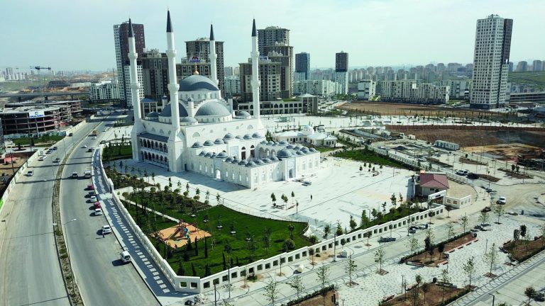مصدر تركي ينفي العثور على عبوة ناسفة في إسطنبول ويؤكد الإجراءات الأمنية المشددة