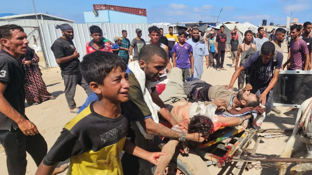 ميدل إيست آي: هكذا حوّلت مؤسسة غزة الإنسانية توزيع المساعدات إلى فخ موتٍ في غزة