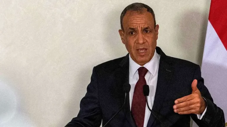 مصر تؤكد ضرورة التنفيذ الكامل لبنود اتفاق غزة وتعلن التحضير لمؤتمر إعادة الإعمار في القاهرة