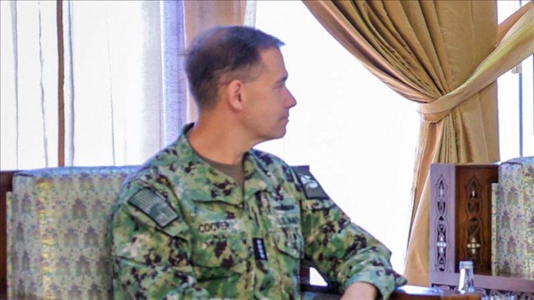 قائد القيادة المركزية الأمريكية يصل إسرائيل للإشراف على تنفيذ اتفاق وقف إطلاق النار في غزة