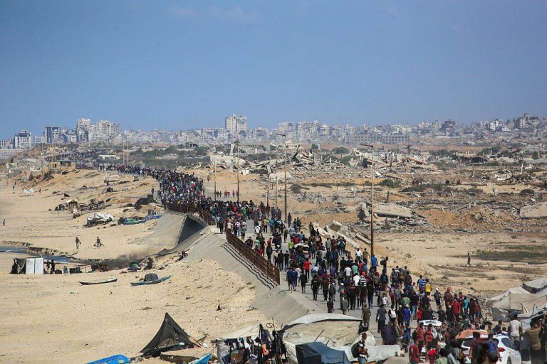 BBC: تساؤلات حول مستقبل غزة بعد وقف الحرب ضمن خطة ترامب