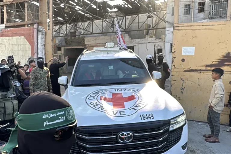 حماس تدعو الوسطاء لاستكمال تنفيذ اتفاق وقف إطلاق النار وتطالب ببدء إعمار عاجل لغزة