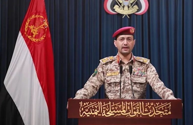 الحوثيون يستهدفون مواقع حساسة في إسرائيل بصاروخ باليستي