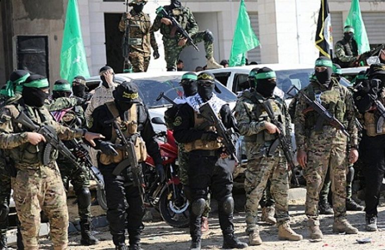 جدل واسع إثر تصريحات ترامب وبيان الرئاسة الفلسطينية بشأن “الإعدامات الميدانية” في غزة