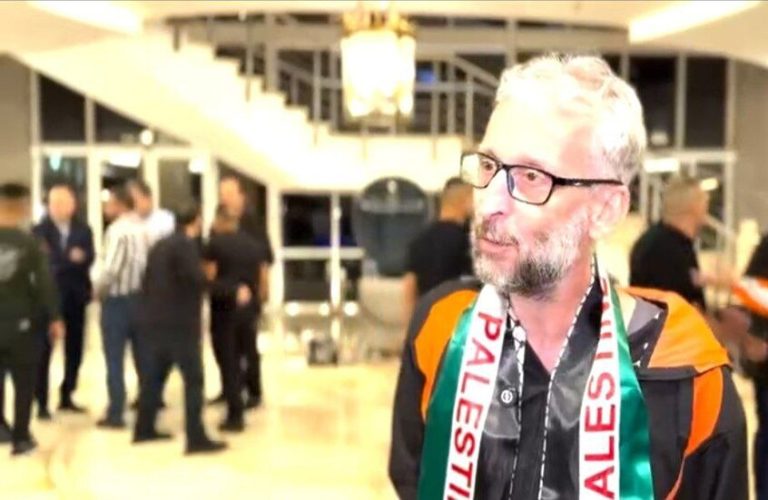 مصر تستقبل أسير فلسطيني من الطائفة السامرية