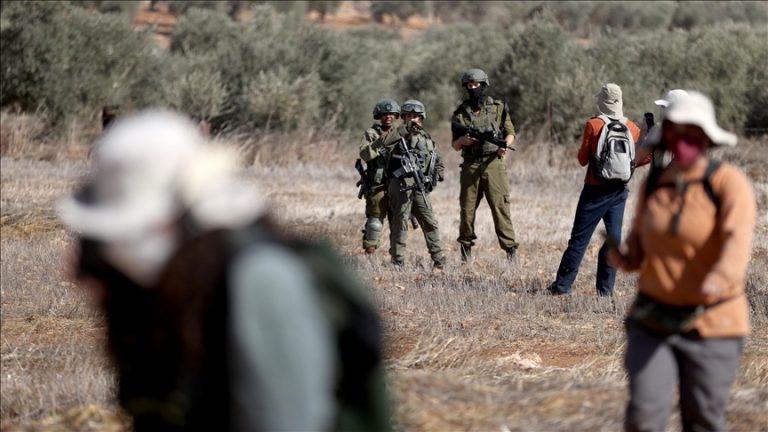 “قرارات قضائية إسرائيلية لا تحمي الفلسطينيين من اعتداءات الجيش والمستوطنين”