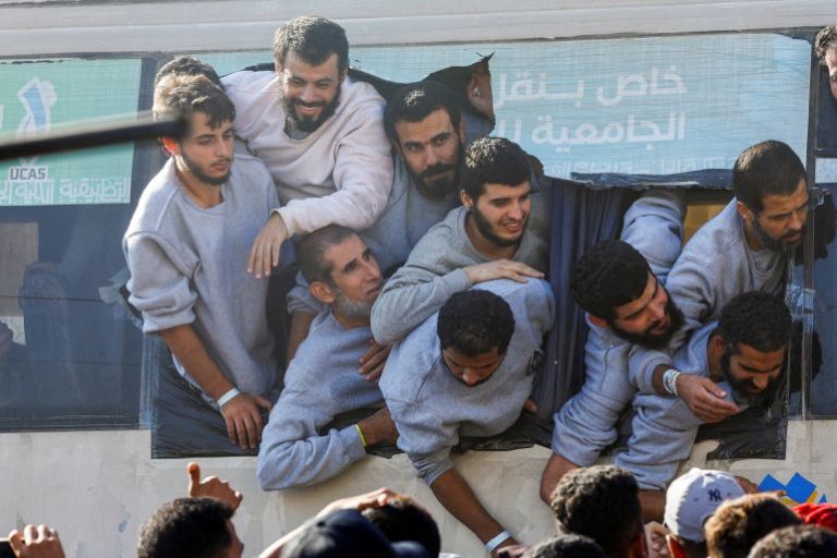شهادات صادمة عن أهوال التعذيب الأسرى في سجون الاحتلال