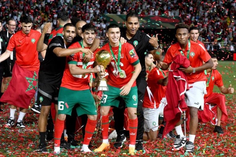 الملك محمد السادس يشيد بتتويج منتخب الشباب المغربي بكأس العالم: “شرفتم بلدكم وقارتكم الإفريقية”