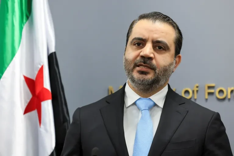 وزير الخارجية السوري: لا تنازل عن حقوق السوريين والعلاقات مع روسيا والصين “تُبنى على مكانة سوريا”