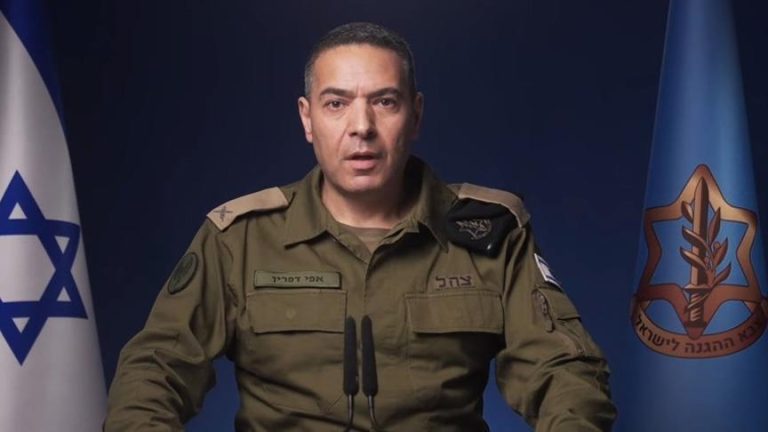الجيش الإسرائيلي: ندفع “ثمنا باهظا” لإطلاق الأسرى الفلسطينيين ضمن اتفاق غزة