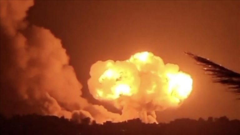 11 جريحًا في غارات إسرائيلية مكثفة على جنوب لبنان