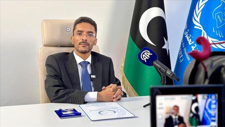 رئيس حقوقي ليبي: معالجة ملف الهجرة تبدأ من الجنوب ومراكز الإيواء تحولت إلى “أوكار”
