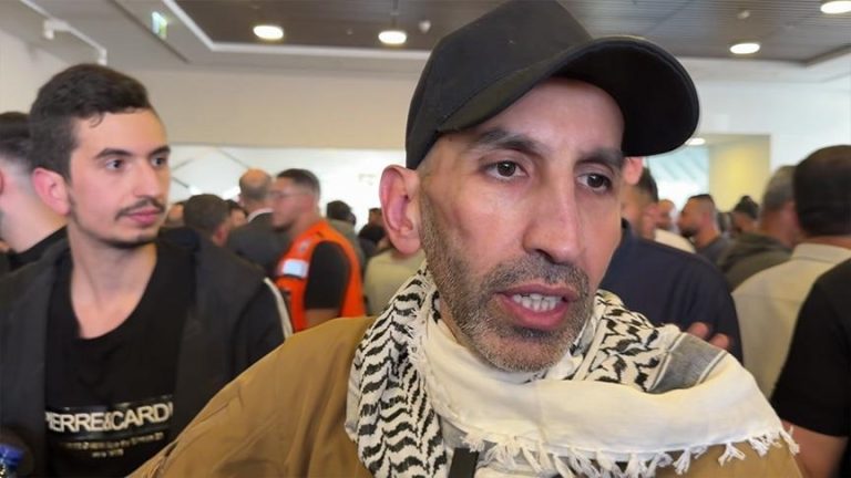 أسير فلسطيني محرر: الجوع يقتل الأسرى ببطء في سجون الاحتلال