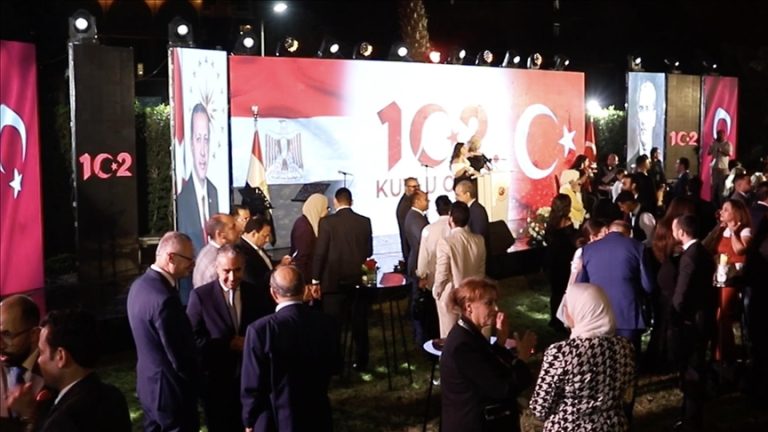 السفارة التركية بالقاهرة تحتفل بـ102 عام الجمهورية، والسفير يؤكد أهمية العلاقات التركية المصرية