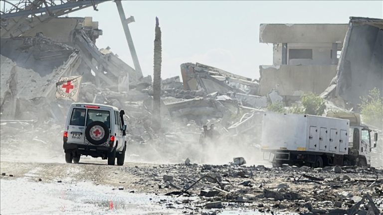 الجيش الإسرائيلي يبدأ البحث عن جثامين أسرى داخل الخط الأصفر في غزة