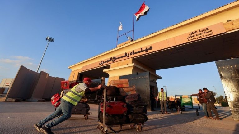 الاتحاد الأوروبي يعلن استئناف مهمة المراقبة على حدود غزة ومصر الأربعاء