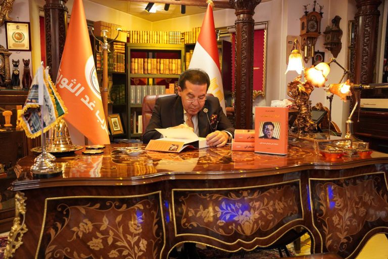 د. أيمن نور يكتب: من قلب الغربة.. حكاية فريق صنع ذاكرةً مصرية جديدة في إسطنبول