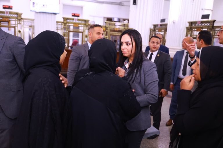 وزيرة التضامن تتفقد المقر الرئيسي لبنك ناصر وتوجّه بتعزيز الخدمات للعملاء
