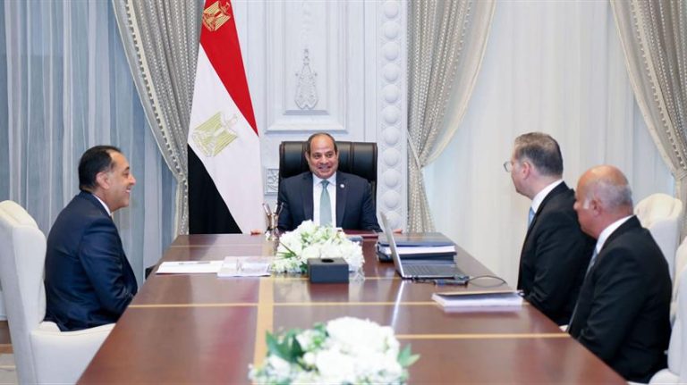 السيسي يوجه بتوسيع نطاق استكشاف البترول والغاز