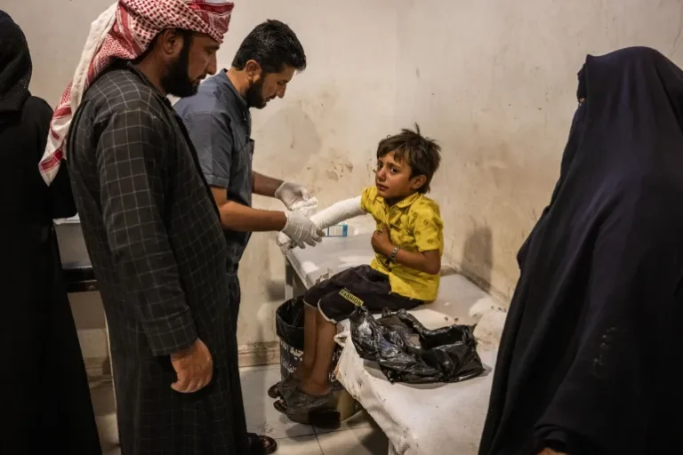 منظمة الصحة العالمية تحذر: النظام الصحي في سوريا على حافة الانهيار بسبب تراجع التمويل